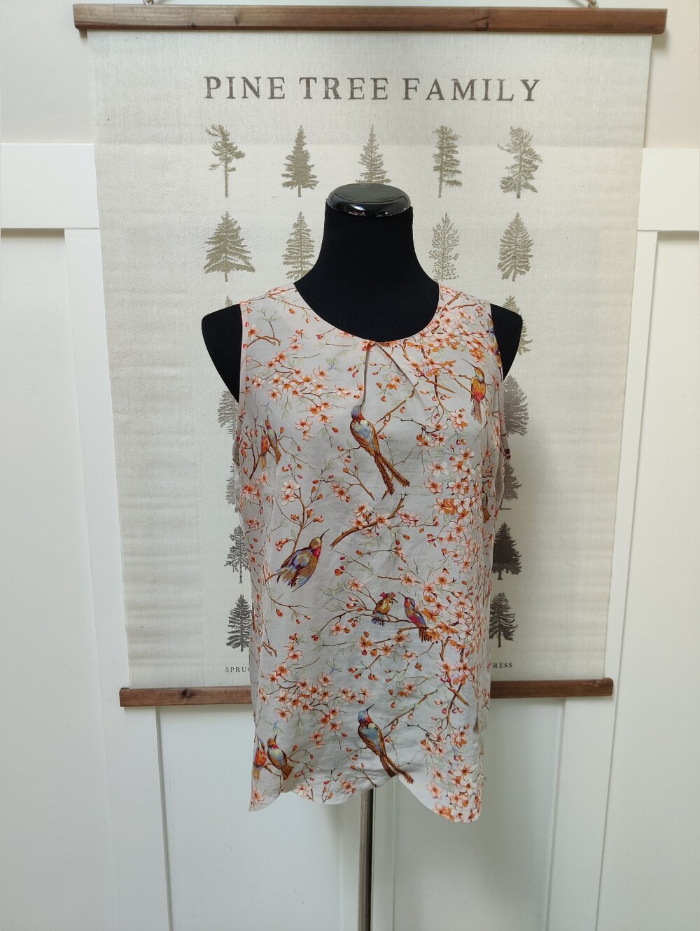 Oasis Beige Floral Bird Print Sleeveless Pleated Blouse - EU 42